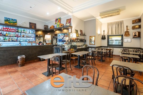 negozio in affitto a Cesano Boscone