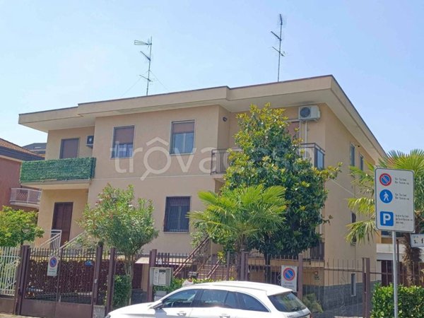 appartamento in affitto a Cesano Boscone in zona Villaggio Giardino