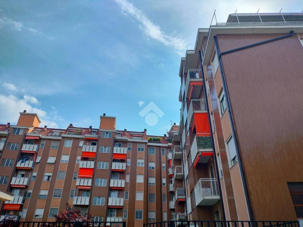 appartamento in affitto a Cesano Boscone in zona Villaggio Giardino