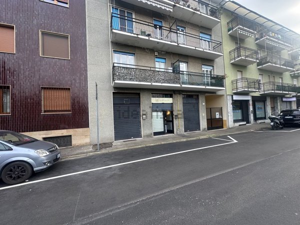 ufficio in affitto a Cesano Boscone in zona Villaggio Giardino