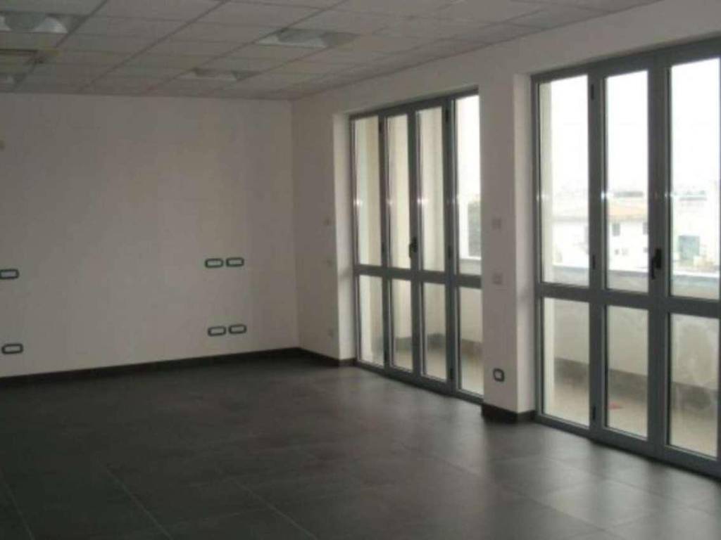 ufficio in affitto a Cesate
