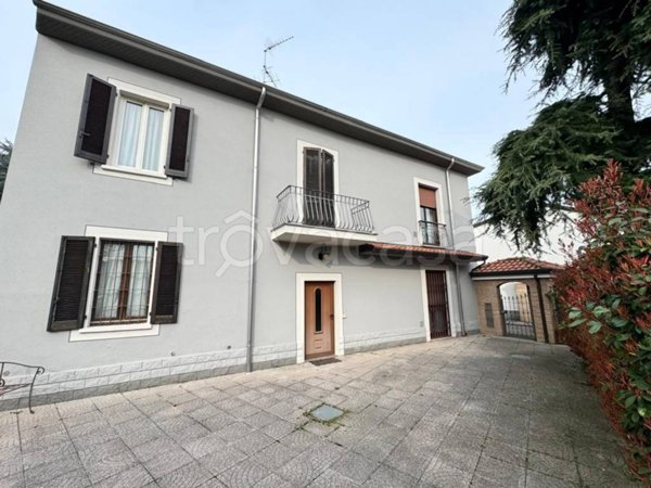 appartamento in affitto a Cesate