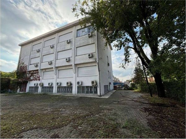 ufficio in affitto a Cinisello Balsamo in zona Robecco