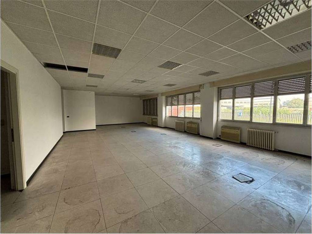 ufficio in affitto a Cinisello Balsamo in zona Casignolo