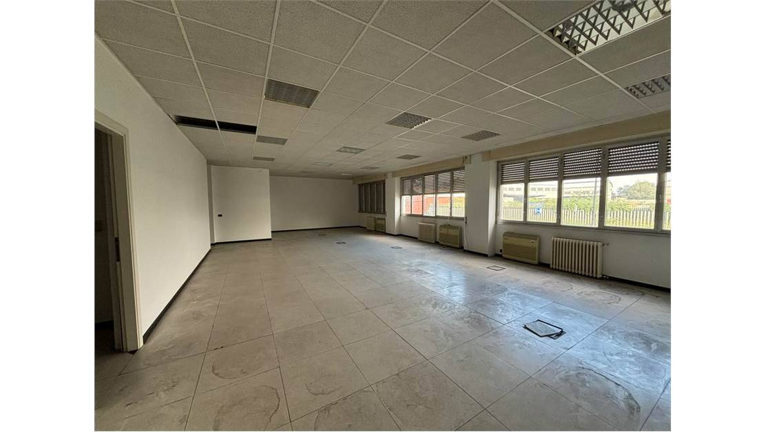 ufficio in affitto a Cinisello Balsamo in zona Casignolo