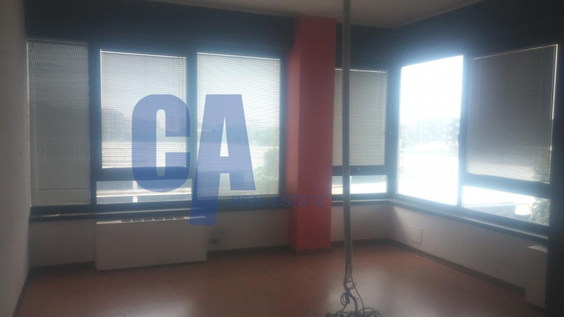 locale di sgombero in affitto a Cinisello Balsamo