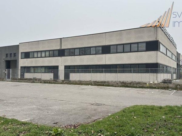 locale commerciale in affitto a Cinisello Balsamo