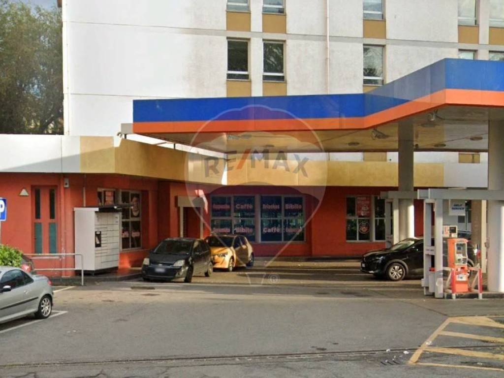 negozio in affitto a Cinisello Balsamo in zona Robecco