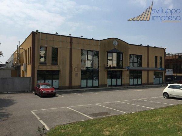 negozio in affitto a Cinisello Balsamo