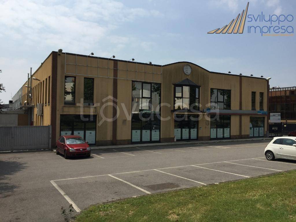 negozio in affitto a Cinisello Balsamo