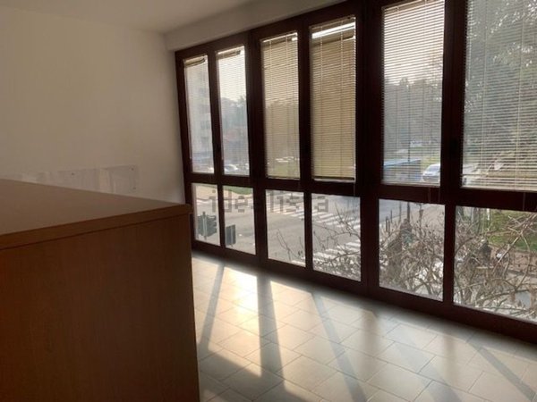 ufficio in affitto a Cinisello Balsamo