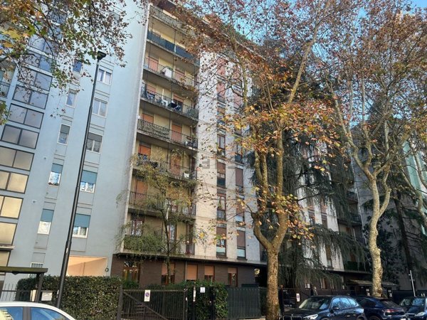 ufficio in affitto a Cinisello Balsamo