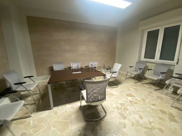 ufficio in affitto a Cinisello Balsamo in zona Robecco