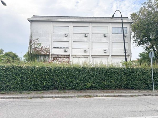 ufficio in affitto a Cinisello Balsamo in zona Robecco