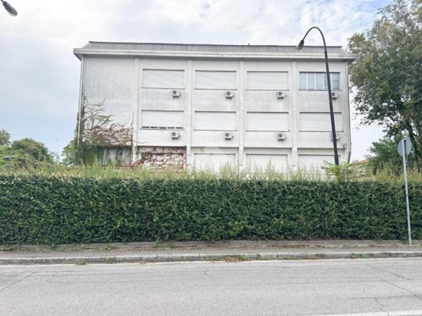 intera palazzina in affitto a Cinisello Balsamo in zona Bettola