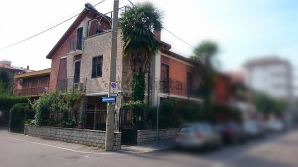 casa indipendente in affitto a Cinisello Balsamo