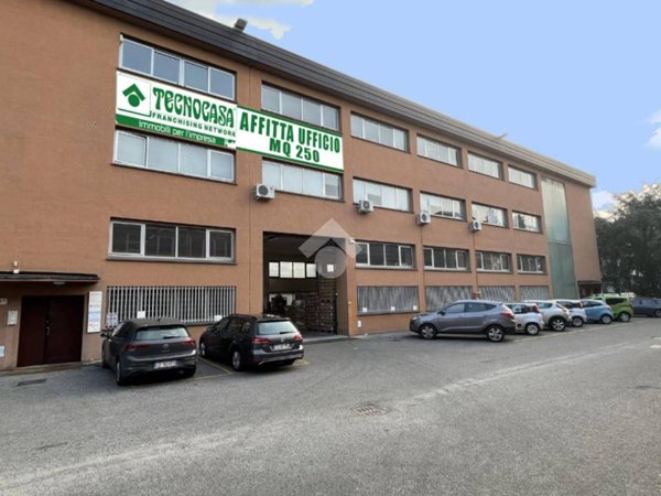 ufficio in affitto a Cinisello Balsamo in zona Bettola