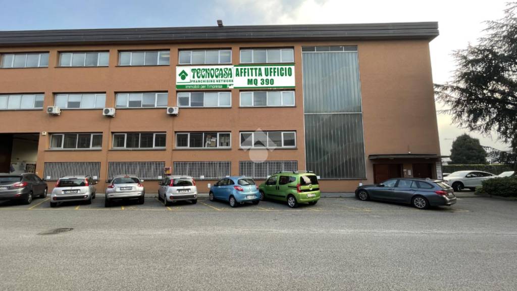ufficio in affitto a Cinisello Balsamo in zona Bettola