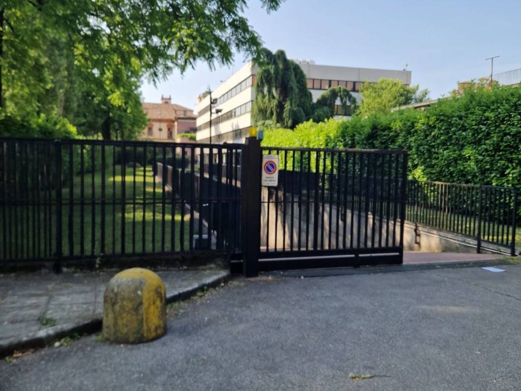 box auto in affitto a Cinisello Balsamo