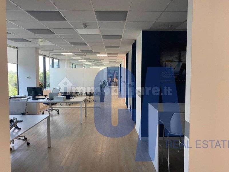 ufficio in affitto a Cinisello Balsamo