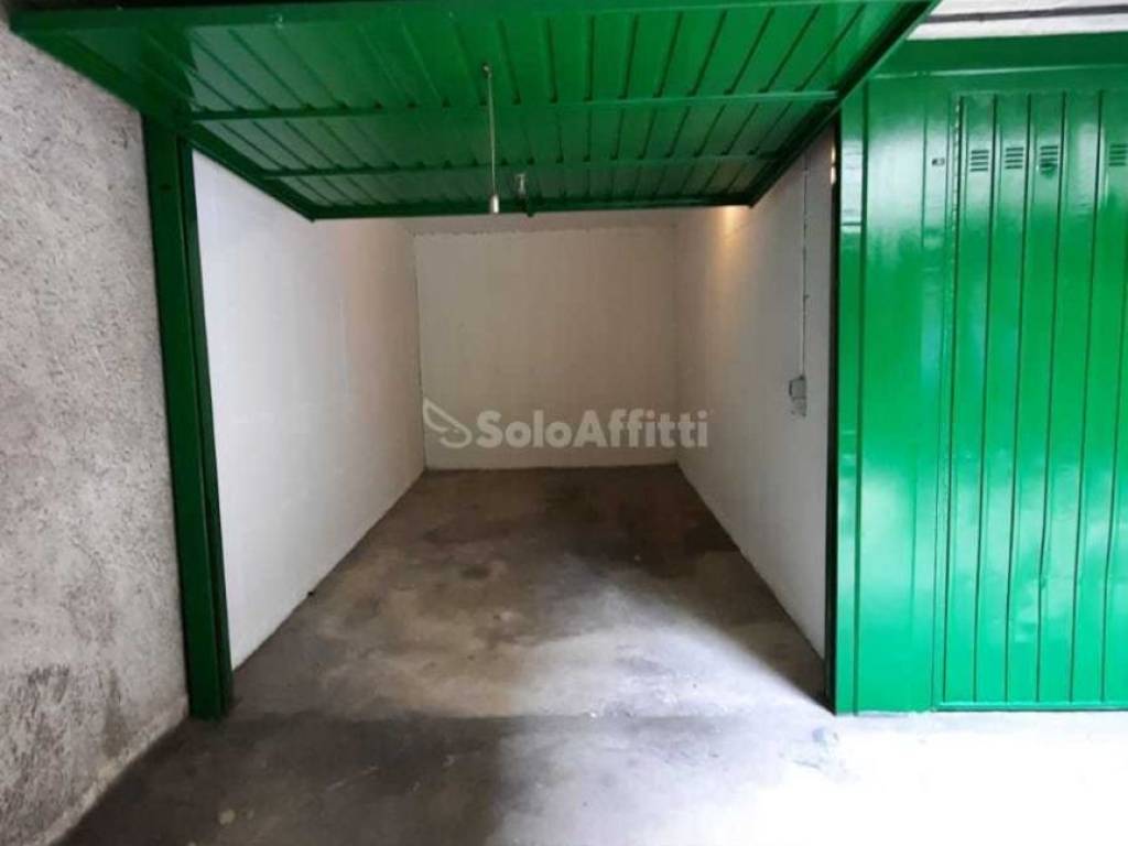 box auto in affitto a Cinisello Balsamo in zona Robecco