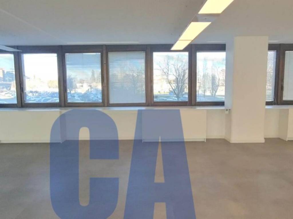 ufficio in affitto a Cologno Monzese