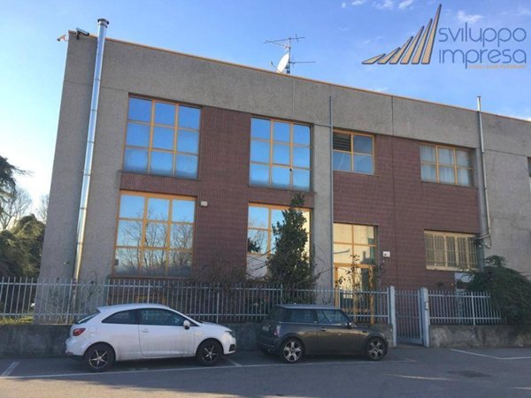 ufficio in affitto a Cologno Monzese in zona San Maurizio al Lambro