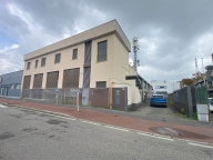 negozio in affitto a Cologno Monzese