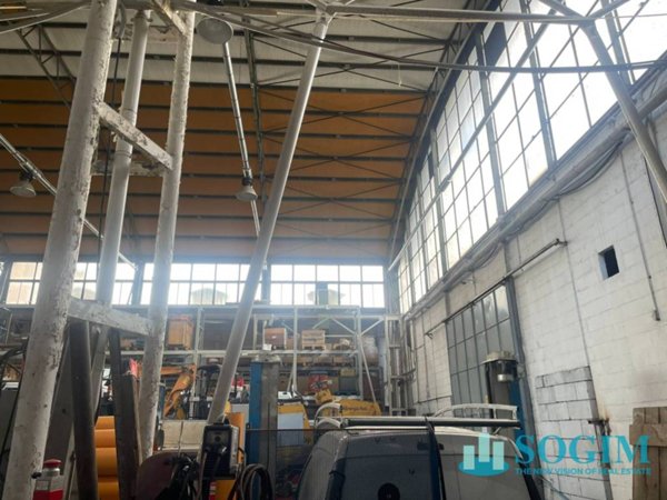 capannone in affitto a Cologno Monzese