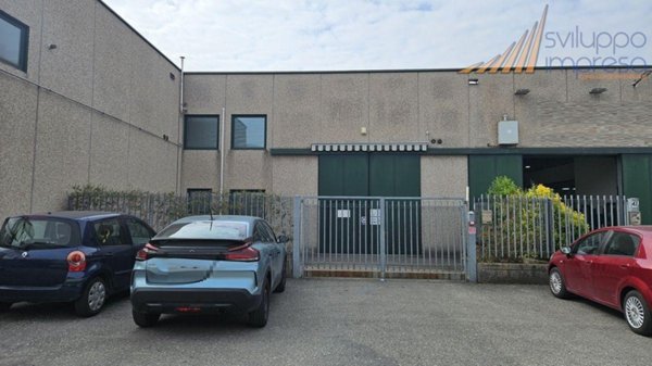 locale di sgombero in affitto a Cologno Monzese in zona San Maurizio al Lambro