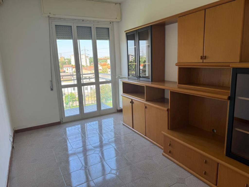 appartamento in affitto a Cologno Monzese in zona San Maurizio al Lambro