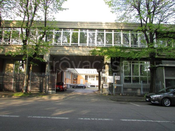 ufficio in affitto a Cologno Monzese