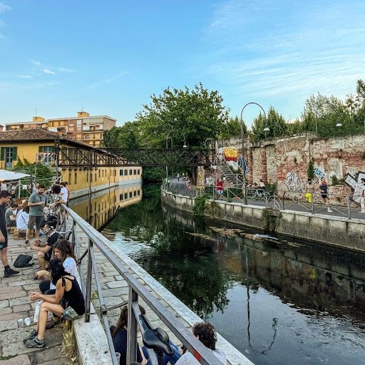 negozio in affitto a Cologno Monzese