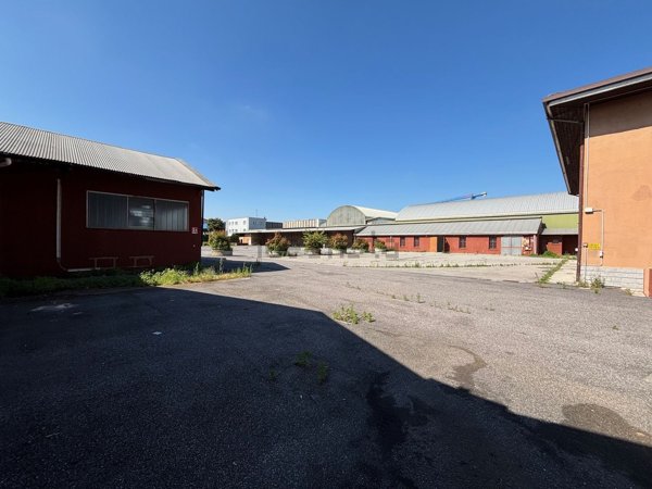 capannone in affitto a Cologno Monzese