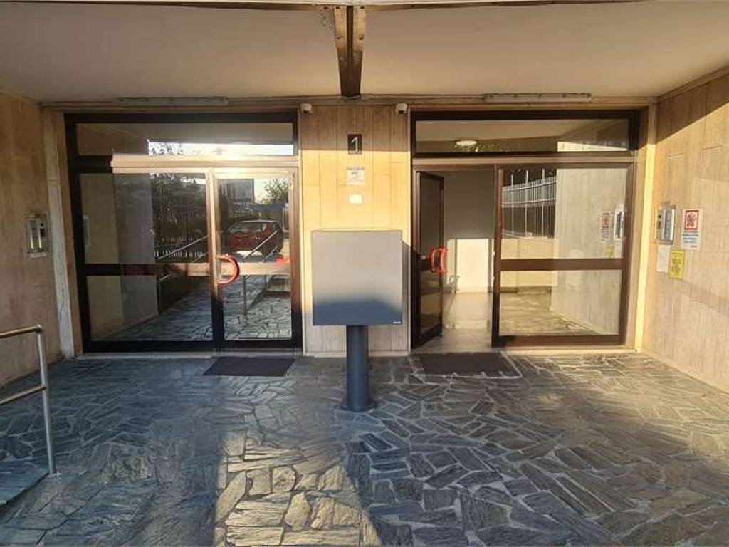 appartamento in affitto a Cologno Monzese in zona San Maurizio al Lambro