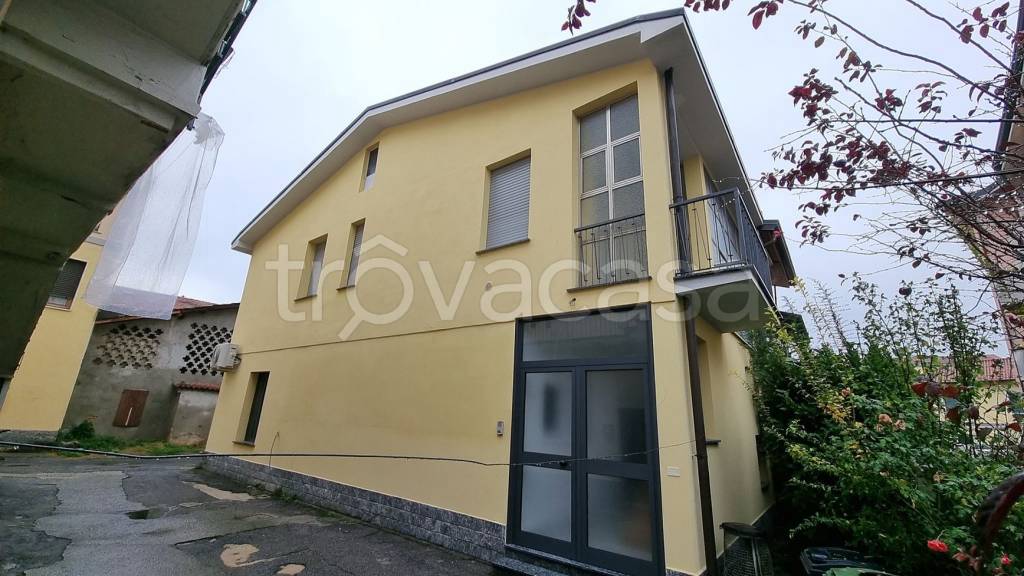 appartamento in affitto a Cologno Monzese in zona San Maurizio al Lambro