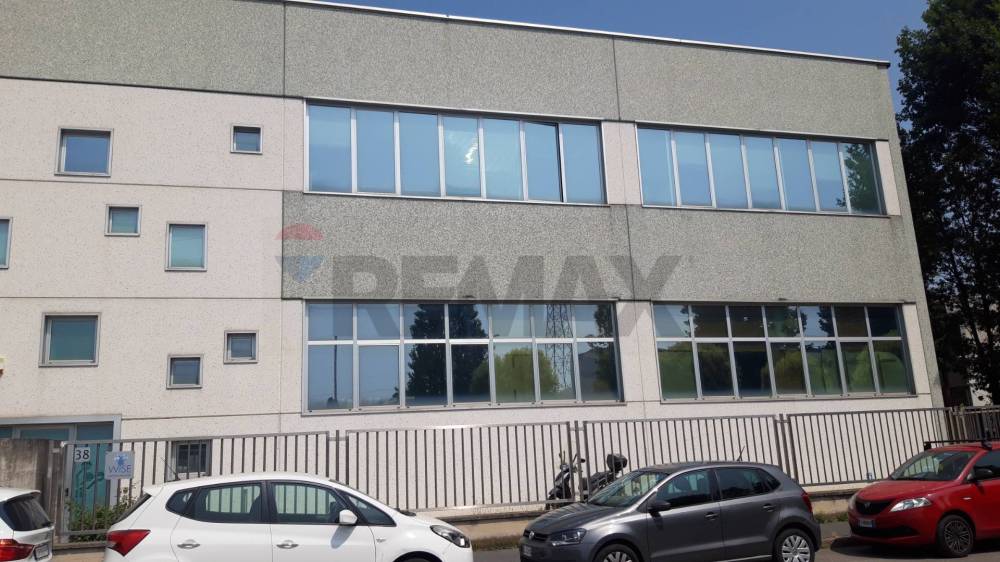 ufficio in affitto a Cologno Monzese