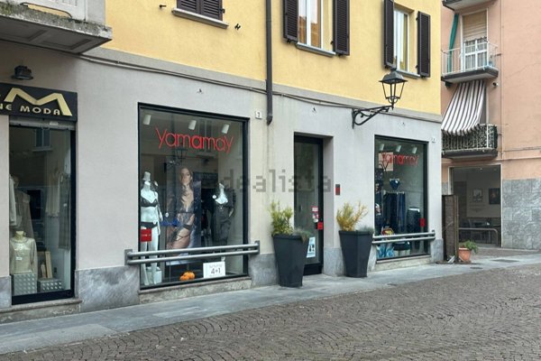 negozio in affitto a Cologno Monzese