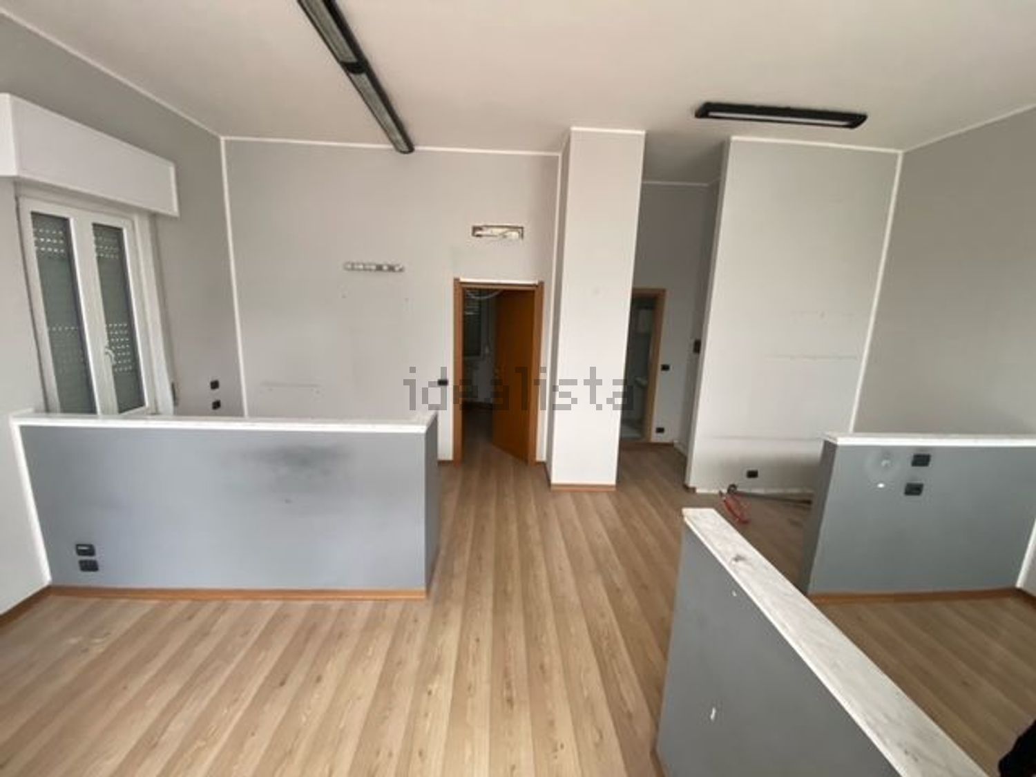 locale commerciale in affitto a Cologno Monzese