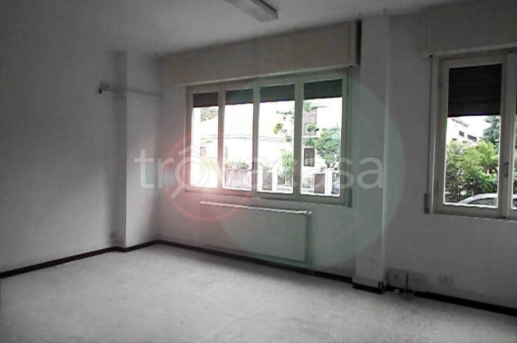 ufficio in affitto a Cologno Monzese