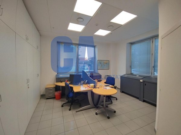 ufficio in affitto a Cologno Monzese