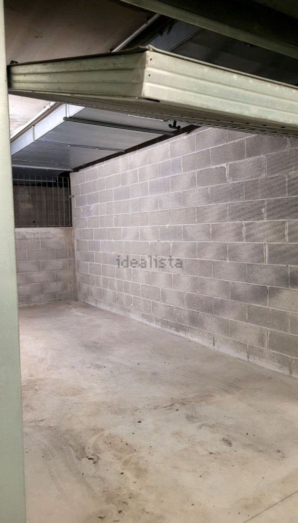 locale di sgombero in affitto a Cologno Monzese