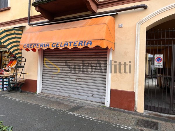 negozio in affitto a Cologno Monzese