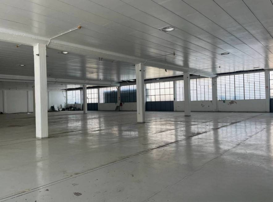 capannone in affitto a Cologno Monzese in zona San Maurizio al Lambro