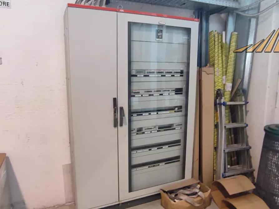 capannone in affitto a Cologno Monzese in zona San Maurizio al Lambro