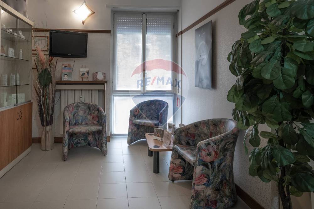 ufficio in affitto a Cologno Monzese