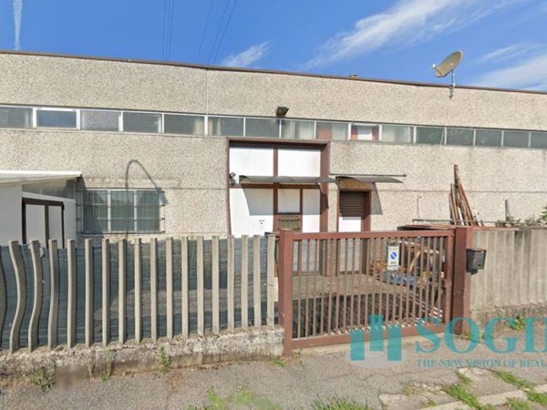 locale commerciale in affitto a Cologno Monzese in zona San Maurizio al Lambro