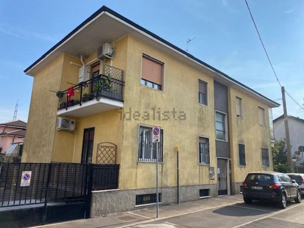 appartamento in affitto a Cologno Monzese in zona San Maurizio al Lambro