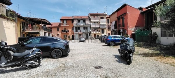 appartamento in affitto a Cologno Monzese in zona San Maurizio al Lambro