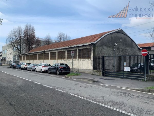 capannone in affitto a Cologno Monzese in zona San Maurizio al Lambro